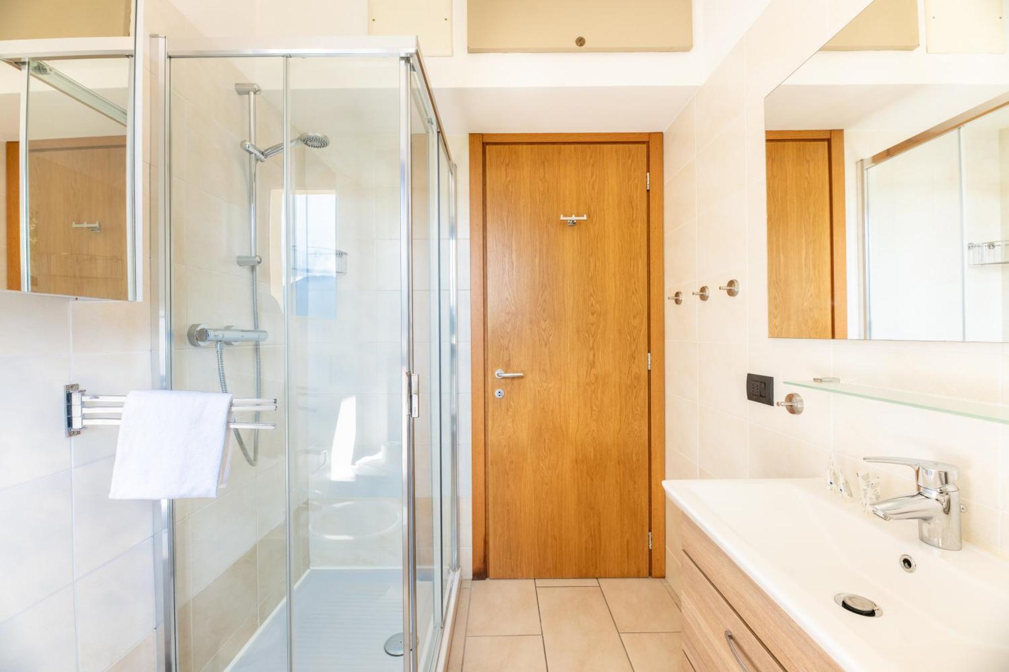 Residence Degli Oleandri 1A Argegno Εξωτερικό φωτογραφία